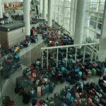 दिल्ली एयरपोर्ट के अंदर भारी संख्या में यात्रियों को उनके सामान के साथ क्यों लाया गया अंदर? जुर्माने के डर से और होटल में न रुकवाना पड़े इसलिए नई चालाकी कर नियमों का खुलेआम किया उल्लंघन।