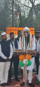 अडानी की कोल खदान के लिए सरगुजा के हसदेव में कटेंगे 7 लाख पेड़। टी एस सिंहदेव ने कहा यदि रामगढ़ के मंदिर व धरोहर धराशाई हुए तो इसके जिम्मेदार मोदी, विष्णु देव और मंत्री राजेश अग्रवाल होंगे। आमजन में भी पेड़ कटाई को लेकर आक्रोश।